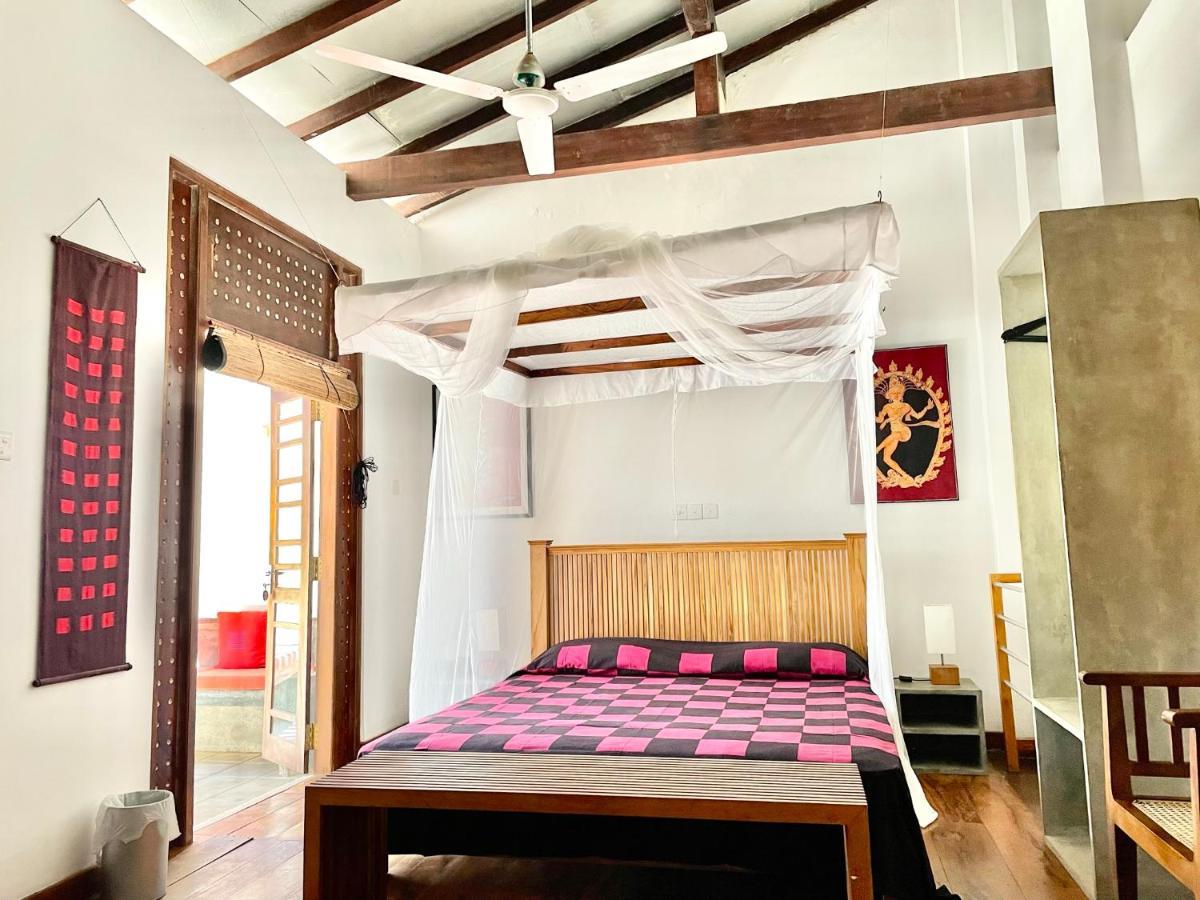 Isana Beach House Tangalle Buitenkant foto