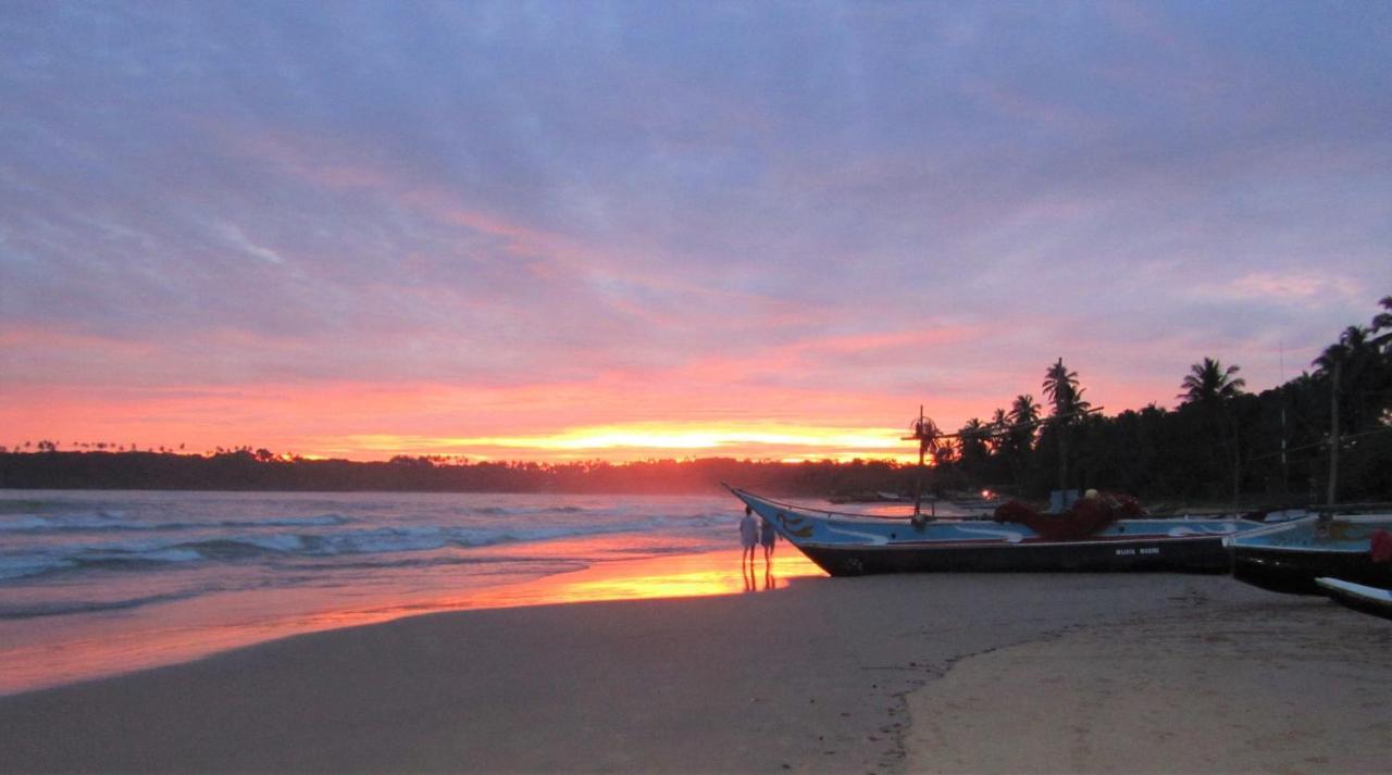 Isana Beach House Tangalle Buitenkant foto