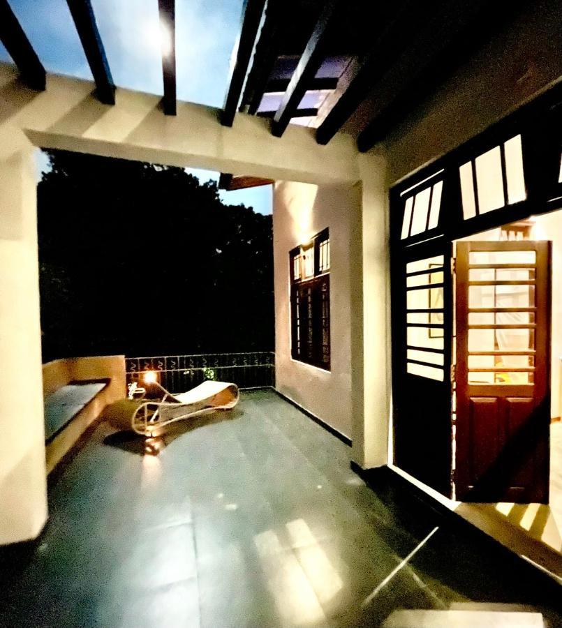 Isana Beach House Tangalle Buitenkant foto